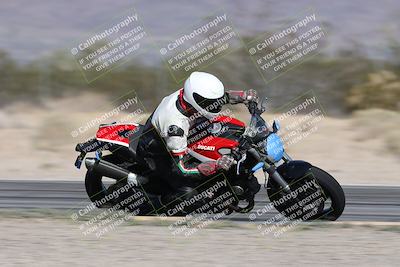 media/Dec-01-2025-Moto Forza (Mon) [[2daa91e15f]]/3-Beginner Group/Session 2 (Turn 7 Inside Pans)/